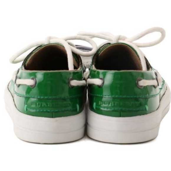 BURBERRY REESE PATENT LEATHER BOAT KIDS SHOES 11.5 - Picture 2 of 3